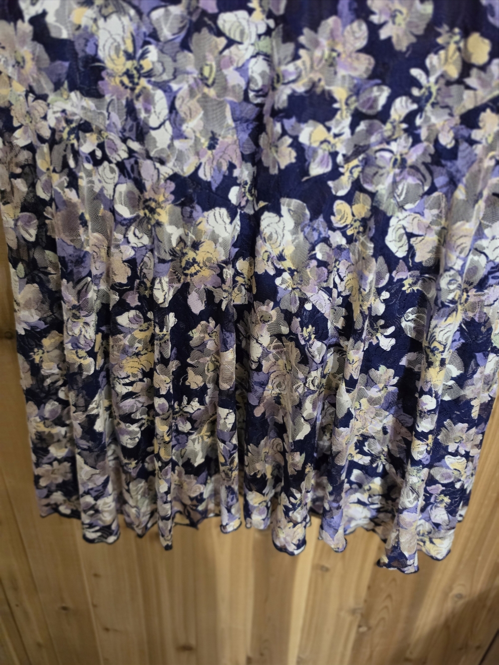 ✨ Exquisite Rabbit Rabbit Designs Floral Lace Dress - Picture 6 of 10